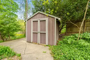 120 Shadywood Ln, Battle Creek, MI 49015 - Photo 34