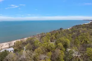 604 Pine Ln, Sawyer, MI 49125 - Photo 2
