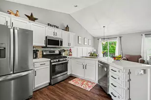 2970 Pebblestone Dr, Hudsonville, MI 49426 - Photo 4