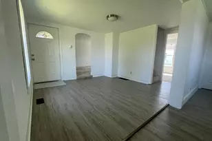 154 W St Joe St, Hillsdale, MI 49242 - Photo 8