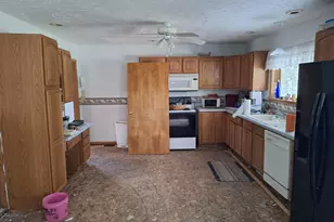 9819 N Tuttle Rd, Free Soil, MI 49411 - Photo 6