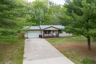 2908 Genesee Ave, Muskegon, MI 49442 - Photo 2