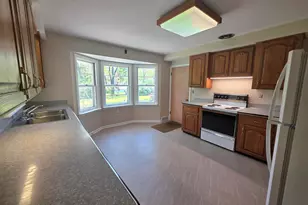 4029 Lakeside Dr, Kalamazoo, MI 49008 - Photo 8