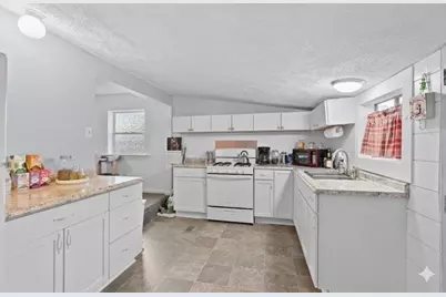 937 124th Avenue, Shelbyville, MI 49344 - Photo 12