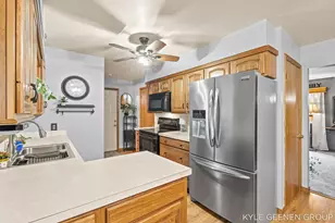 1675 State St, Holland, MI 49424 - Photo 18
