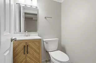 45315 Kensington St, Utica, MI 48317 - Photo 14