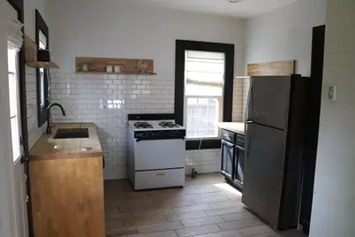 421 E 6th Street, Monroe, MI 48161 - Photo 8