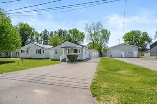 3312 Lake St, Kalamazoo, MI 49048 - Photo 1