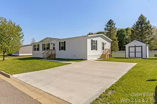 1133 Yeomans St, Ionia, MI 48846 - Photo 1