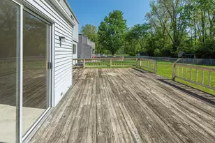 5665 Caren Dr, Ypsilanti, MI 48197 - Photo 8