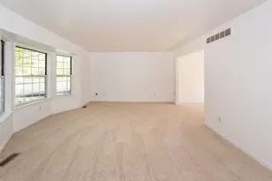 5665 Caren Dr, Ypsilanti, MI 48197 - Photo 12