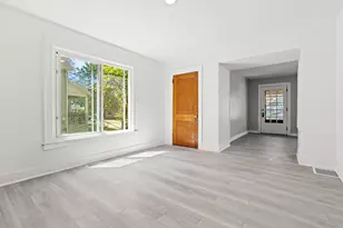 1568 Forrest Ave NE, Grand Rapids, MI 49505 - Photo 16