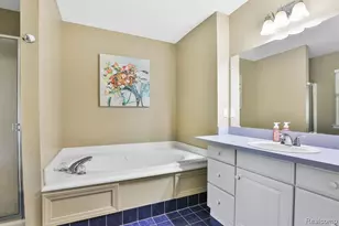 3288 Hickory Dr, Lake Orion, MI 48359 - Photo 10