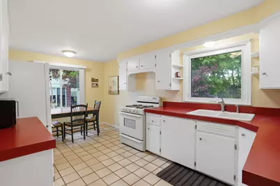 2655 Elsinore Drive, Waterford, MI 48328 - Photo 10