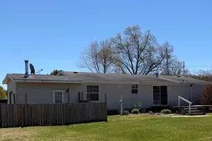 11711 Nichols Rd, Holton, MI 49425 - Photo 4