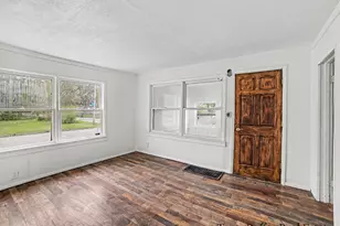 2028 8th St, Muskegon, MI 49444 - Photo 4