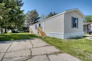 2330 Theatre Trail, Mount Pleasant, MI 48858 - Photo 14