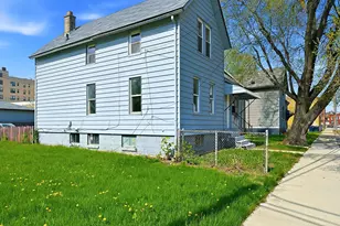 28 E Henry St, River Rouge, MI 48218 - Photo 2
