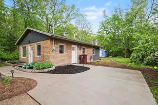 2061 Southland Dr, Muskegon, MI 49442 - Photo 2