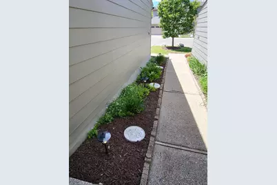 740 Peninsula Court, Ann Arbor, MI 48105 - Photo 32
