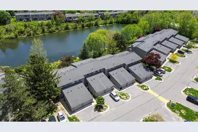 740 Peninsula Court, Ann Arbor, MI 48105 - Photo 2