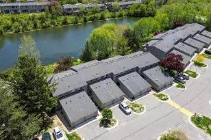740 Peninsula Ct, Ann Arbor, MI 48105 - Photo 2