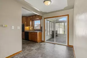 709 W Highland Blvd, Battle Creek, MI 49015 - Photo 8