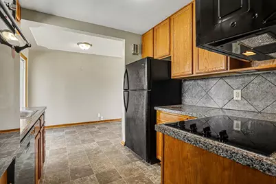 709 W Highland Boulevard, Battle Creek, MI 49015 - Photo 10