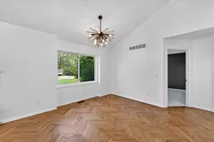 3232 Bellflower Ct, Ann Arbor, MI 48103 - Photo 8