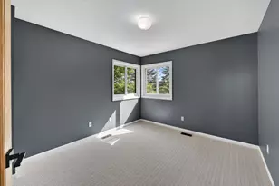3232 Bellflower Ct, Ann Arbor, MI 48103 - Photo 12