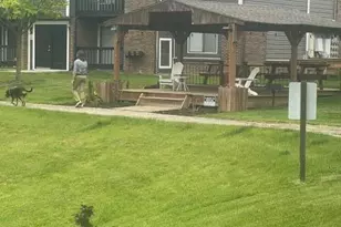 1472 W Chateau Vert St, Ypsilanti, MI 48197 - Photo 26