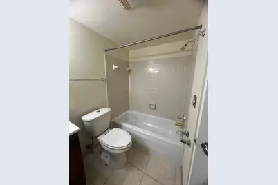 1472 W Chateau Vert Street #D, Ypsilanti, MI 48197 - Photo 16