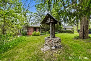 10748 100th St SE, Alto, MI 49302 - Photo 2