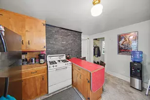 1011 W Maumee St, Adrian, MI 49221 - Photo 12