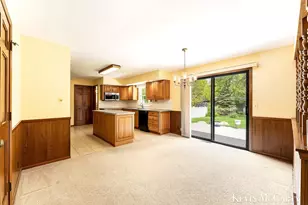 1746 Edgewood Ave SE, Grand Rapids, MI 49506 - Photo 14