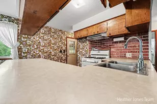 1320 W Stanton Rd, Stanton, MI 48888 - Photo 6