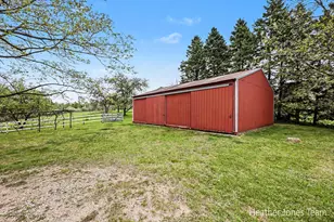 1320 W Stanton Rd, Stanton, MI 48888 - Photo 24