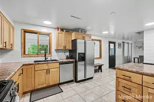 10231 Morgan Mills Rd NE, Greenville, MI 48838 - Photo 6