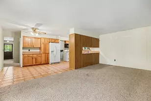 9610 Hamburg Ct, Brighton, MI 48116 - Photo 6