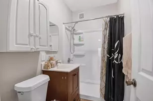 127 W Wilkins St, Jackson, MI 49203 - Photo 26