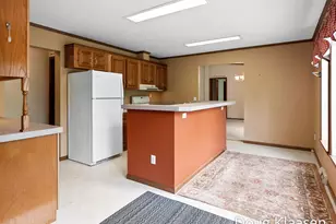 15707 New Holland St, Holland, MI 49424 - Photo 4