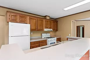 15707 New Holland St, Holland, MI 49424 - Photo 8