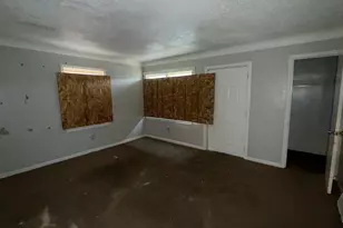 9092 Patton St, Detroit, MI 48228 - Photo 2