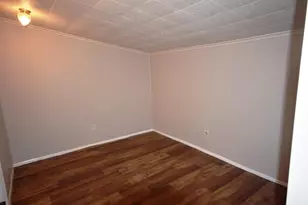 117 E North St, Albion, MI 49224 - Photo 12