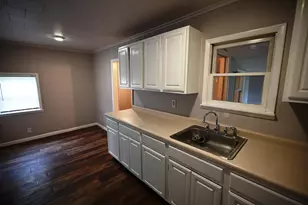 117 E North St, Albion, MI 49224 - Photo 10