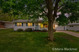 640 Division St, Ionia, MI 48846 - Photo 1
