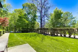 2287 Autumn Ridge, Saint Joseph, MI 49085 - Photo 4