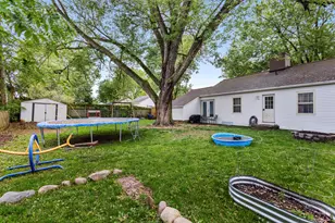 3425 Cambridge Ave, Jackson, MI 49203 - Photo 8
