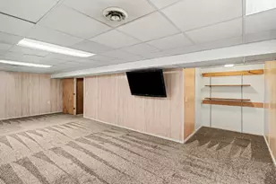 313 Thelma Dr, Battle Creek, MI 49014 - Photo 22