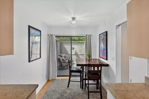 2202 Applewood Ct, Ann Arbor, MI 48103 - Photo 12